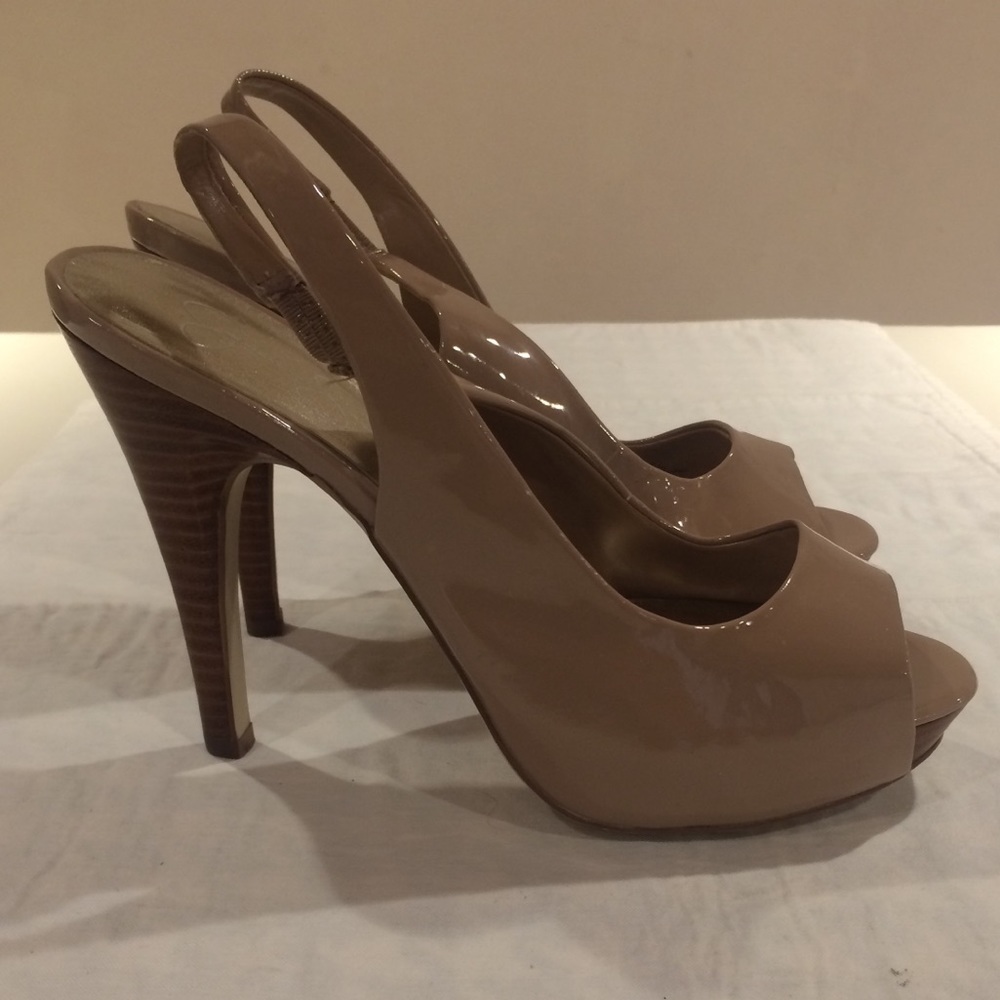 {Jessica Simpson} 9.5 Peep toe slingbacks beige